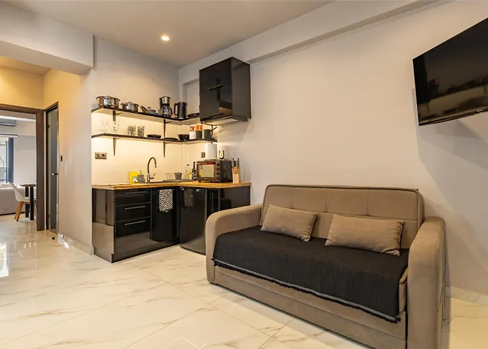 Melina's - Urban Luxury 2-bath With 2 Balconies - Heart Of Chania * La Canée