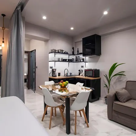 Melina's - Urban Luxury 2br 2bath 2balcony - Heart Of Chania, Private Parking Available 800m * Chania (Crete)