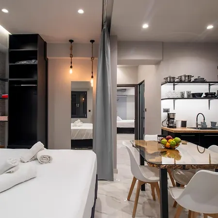 Apartment Melina's - Urban Luxury 2br 2bath 2balcony - Heart Of Chania, Private Parking Available 800m