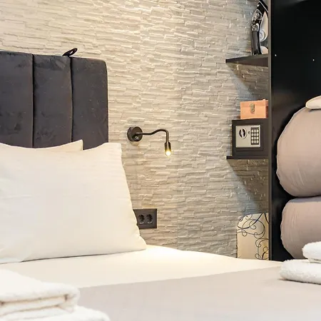 Melina's - Urban Luxury 2br 2bath 2balcony - Heart Of Chania, Private Parking Available 800m Chania (Crete)