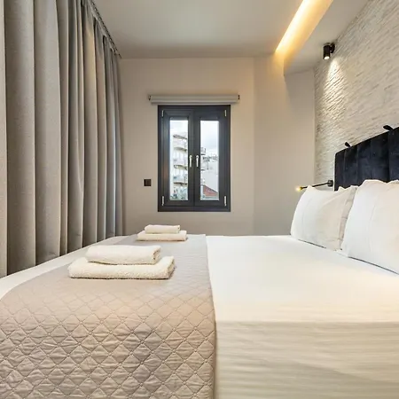 Apartment Melina's - Urban Luxury 2br 2bath 2balcony - Heart Of Chania, Private Parking Available 800m *