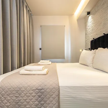 Melina's - Urban Luxury 2br 2bath 2balcony - Heart Of Chania, Private Parking Available 800m