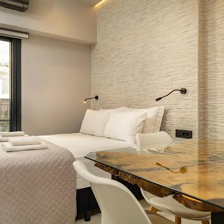 Melina's - Urban Luxury 2br 2bath 2balcony - Heart Of Chania, Private Parking Available 800m * Chania (Crete)