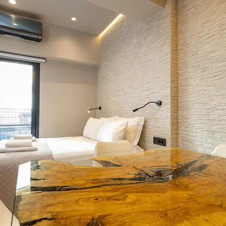 Melina's - Urban Luxury 2br 2bath 2balcony - Heart Of Chania, Private Parking Available 800m Apartment