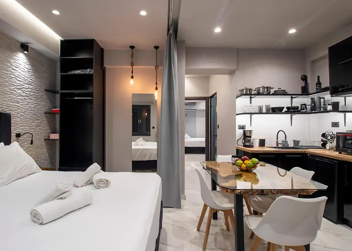 Апартаменты Melina's - Urban Luxury 2-bath With 2 Balconies - Heart Of Chania