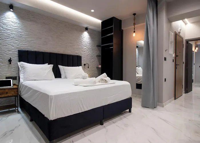 Апартаменты Melina's - Urban Luxury 2-bath With 2 Balconies - Heart Of Chania