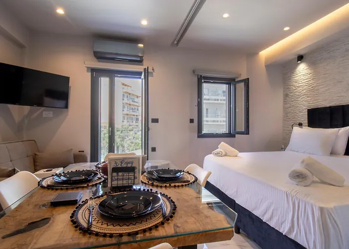 Melina's - Urban Luxury 2-bath With 2 Balconies - Heart Of Chania Ханья