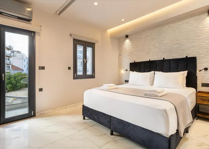 Melina's - Urban Luxury 2-bath With 2 Balconies - Heart Of Chania Apartamento La Canea