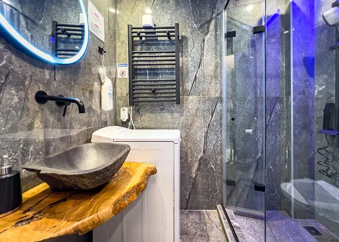 Melina's - Urban Luxury 2-bath With 2 Balconies - Heart Of Chania * Ханья