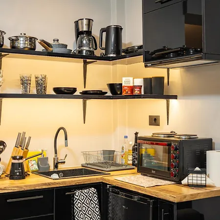 Melina's - Urban Luxury In Chania Center With Two Baths Χανιά