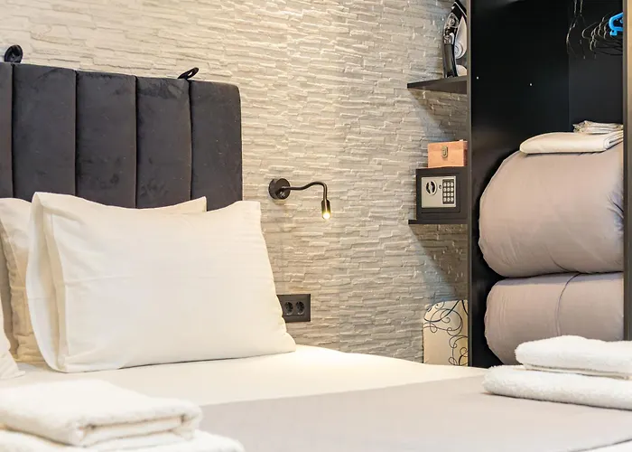 Melina's - Urban Luxury 2-bath With 2 Balconies - Heart Of Chania Chania (Crete)